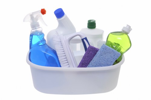 Applying cleaning solution for effective oven cleaning