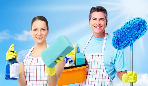 Reviewing service quotation and payment terms in the UK